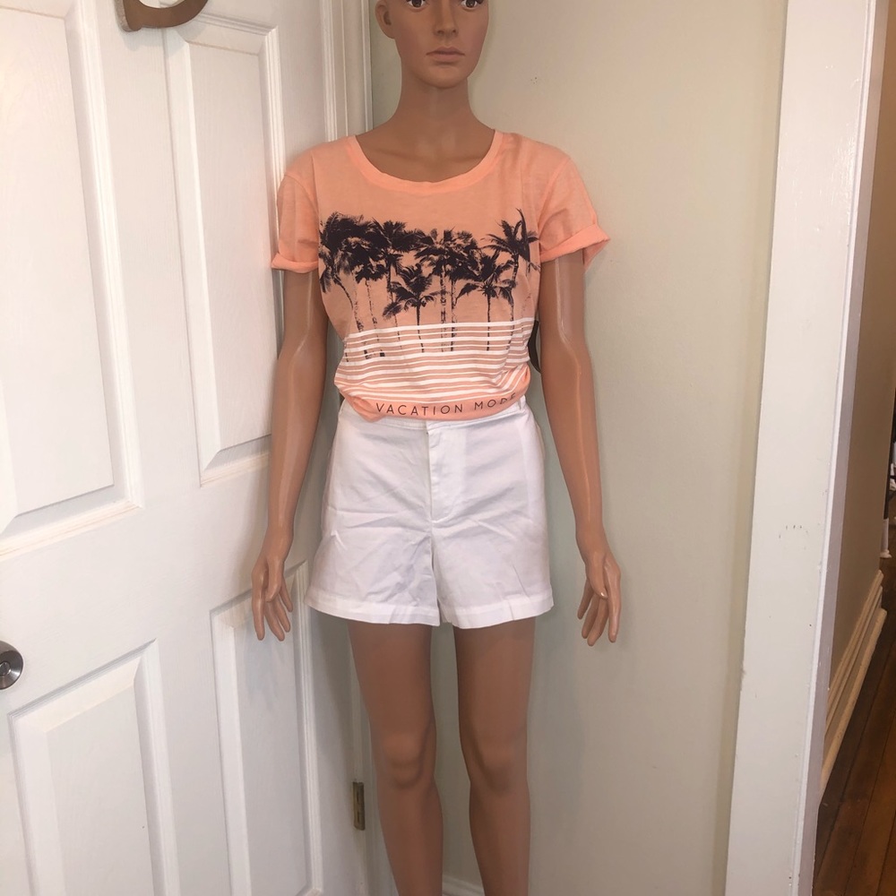 Cute peach T-shirt